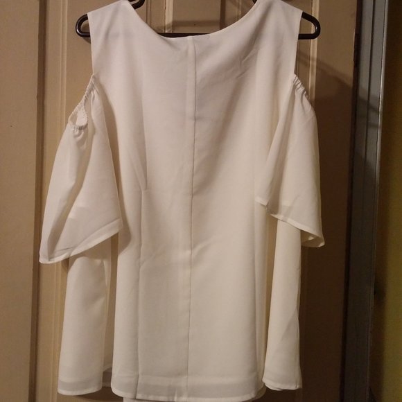 Lane Bryant Shoulderless Short Sleeve Blouse White Polyester Keyhole Top Size 18 - Picture 8 of 10